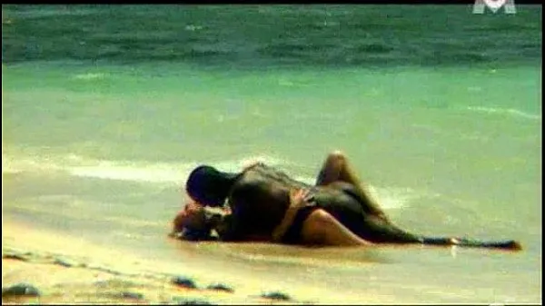 Novo Monika Sweet sexo interracial na praia (SOFTCORE tubo de energia