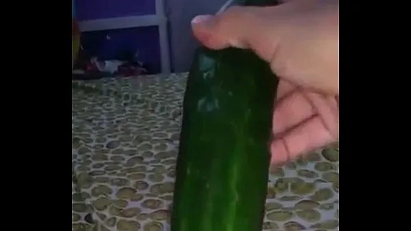 masturbandose con el pepino أنبوب طاقة جديد