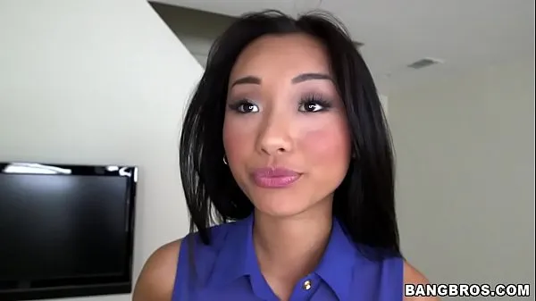 新しいBANGBROS-BrannonRhoadesが18歳のアジア人AlinaLiを大きな一口でファックエネルギー チューブ