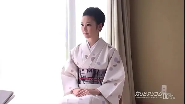 หลอดพลังงานThe hospitality of the young proprietress-You came to Japan for Nani-Yui Watanabeใหม่