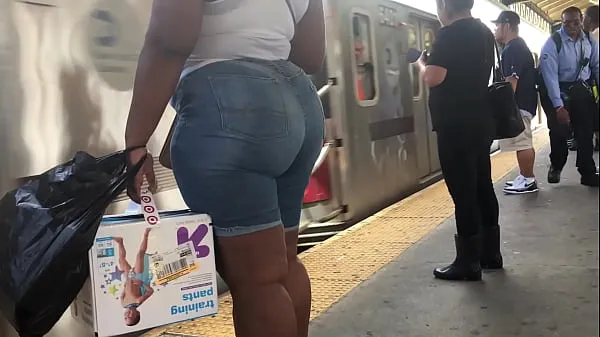 New Candid Booty in Jeans energy Tube