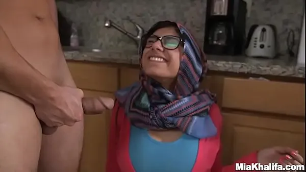 Nytt MIA KHALIFA - Arab Pornstar Toys Her Pussy On Webcam For Her Fans energirør