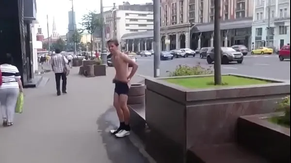 Nytt Nude boy in Moscow energirør