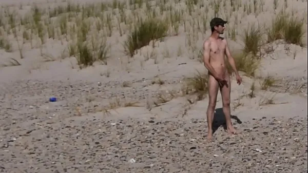 Νέος σωλήνας ενέργειας Naked in the dunes