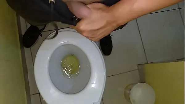 新しいpissing in the toilet at workエネルギー チューブ