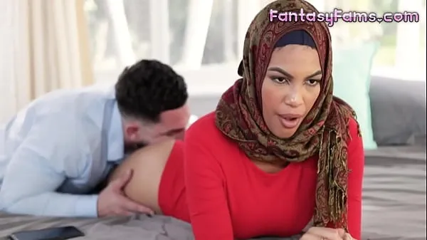 Nova Fucking Muslim Converted Stepsister With Her Hijab On - Maya Farrell, Peter Green - Family Strokes energetska cev