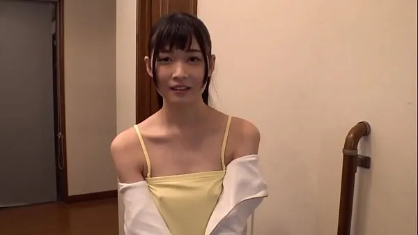 No bra!? A beautiful clerk with small breasts does not notice her nipples that have erected and make me excited about her working appearance ...[Part 3 Tiub tenaga baharu