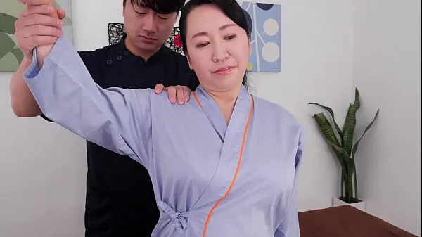 New A Big Boobs Chiropractic Clinic That Makes Aunts Go Crazy With Her Exquisite Breast Massage Yuko Ashikawa energy Tube