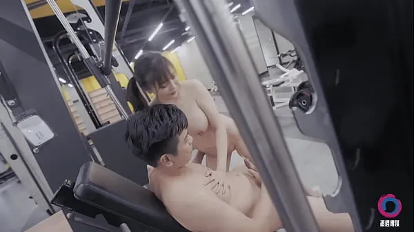 Gym Lina's sweaty sex Tiub tenaga baharu