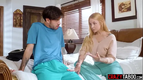 MILF stepmom Sarah Vandella prepared stepson for his first sex but with her Ống năng lượng mới