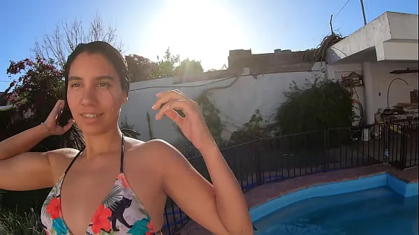Nová Lalilove returns with a relaxing ANAL SEX by the pool energetická trubica