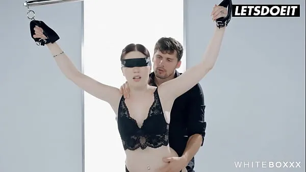Új FREE FULL VIDEO - Pale Redhead Babe (Mia Evans) Enjoys Bondage Action With Lover - WHITEBOXXX energiacső