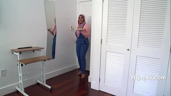Nieuwe Corrupting My Chubby Hijab Wearing StepNiece energiebuis