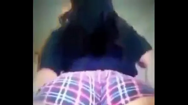 Yeni Thick white girl twerking Enerji Tüpü