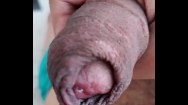 Nytt Displaying my uncircumcised cock, extreme closeup. July 18, 2024 energirör