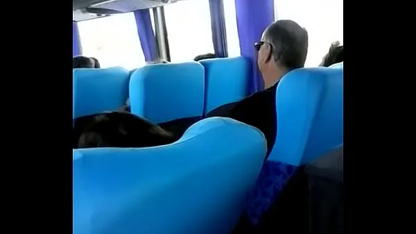 Yeni Grabbing cock in the bus Enerji Tüpü